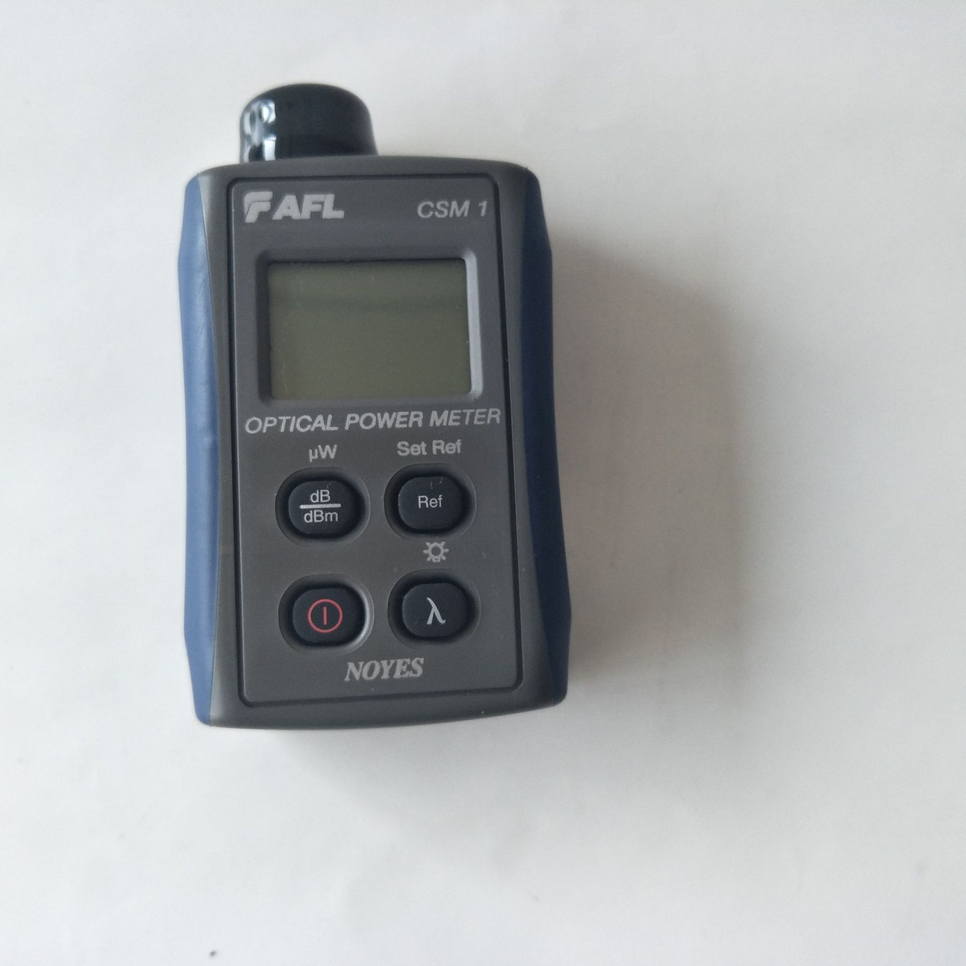 ��NOYES������˹�⹦�ʱ�CSM1 ��˥������������˹ �ɲ�980����