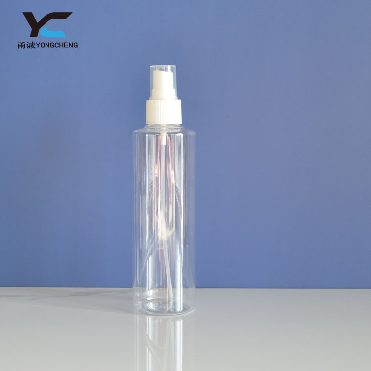 Plastic moisturizing toner