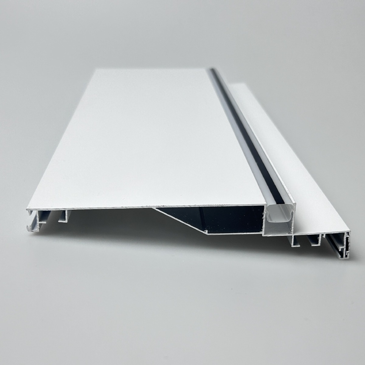 Techo, refuerzo de aluminio, panel de nido de abeja, doble párpado sin polvo, viga de aluminio semicompleto, viga de aluminio luminosa secundaria