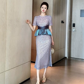 连衣裙;女式T恤;时尚休闲套装