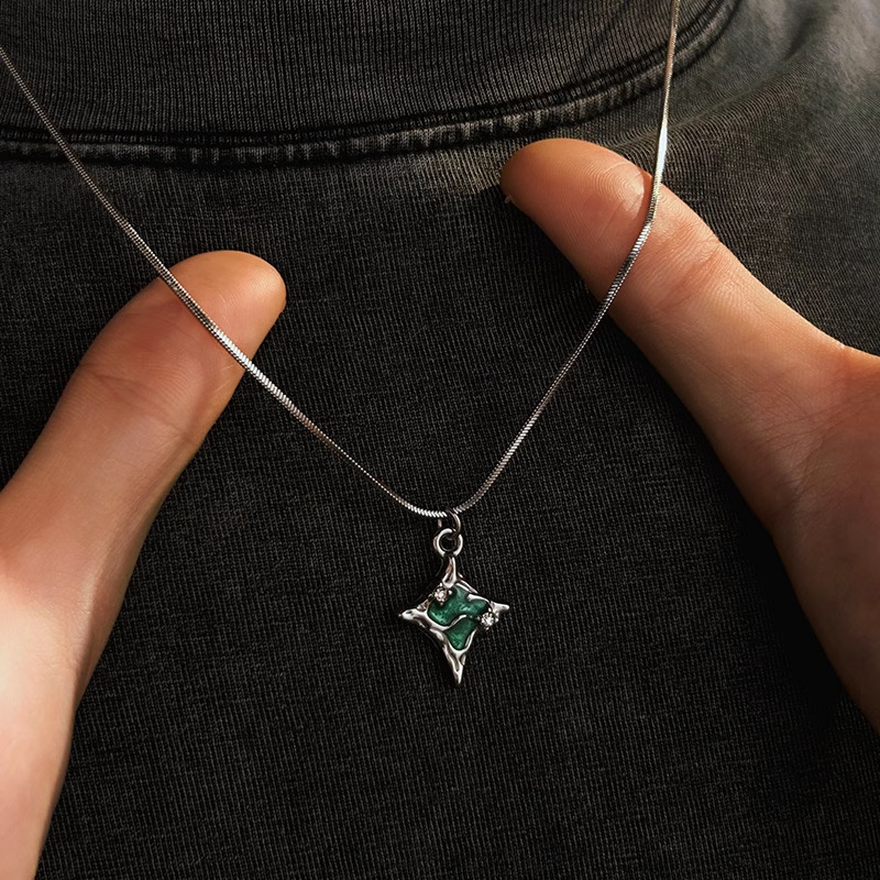 Necklace for Men Versatile Accessory Men's Clavicle Chain Niche Simple Trendy High-End Pendant Hip-Hop Sweater Pendant for Women