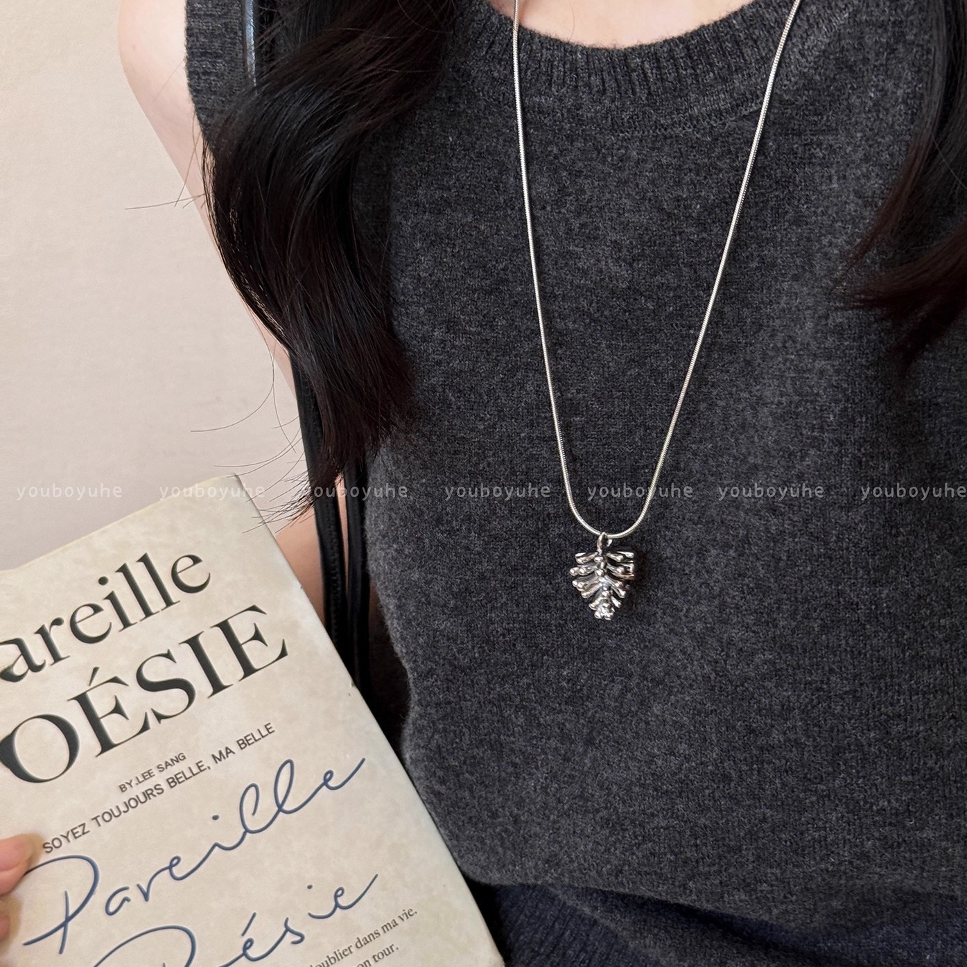 高級感爆金蝶真珠ネックレス女ins風百合小衆の新型鎖骨鎖軽贅沢で洗練されたアクセサリー