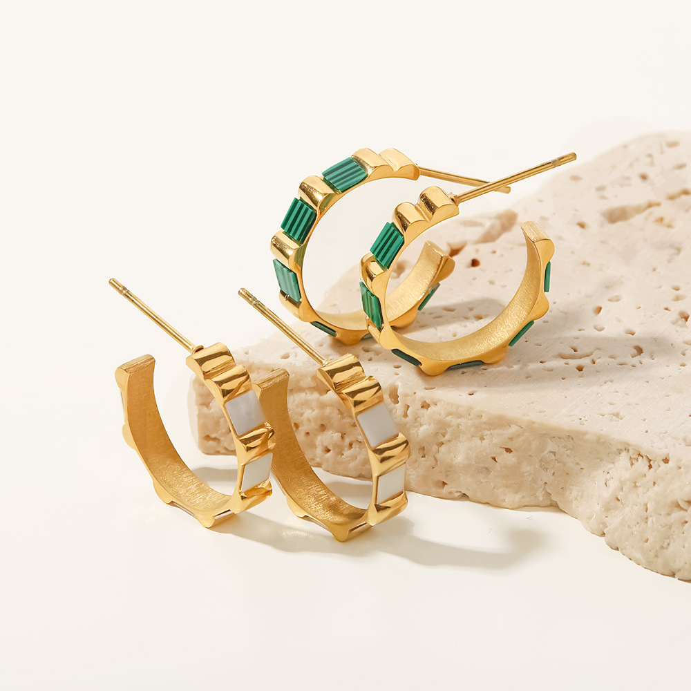 Retro C Shape Stainless Steel Shell Ear Studs 1 Pair