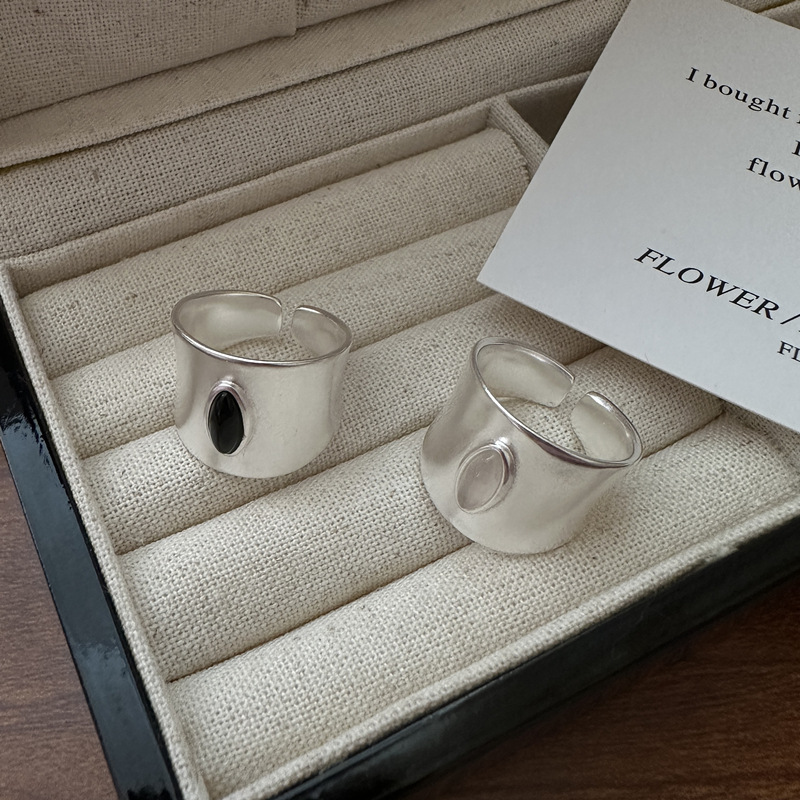 small design agate matte ring
