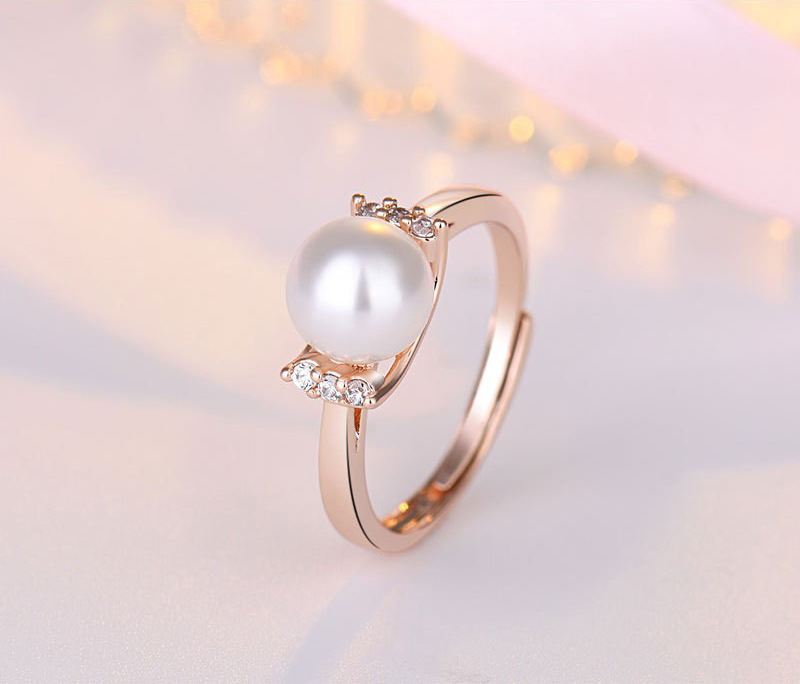 Simple Style Solid Color Copper Plating Inlay Artificial Diamond Rings 1 Piece