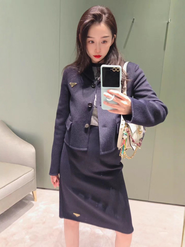 南油女装2025年秋冬Pra*新款百分百纯羊绒双面呢翻领西装外套女|undefined