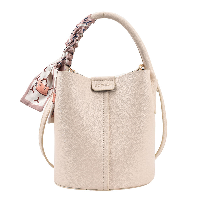 Bolso de mano universal bolso de mujer 2025 nuevo estilo estilo estilo extranjero sensación de bolso de cubo de verano sensación de alto nivel de hombro mochila