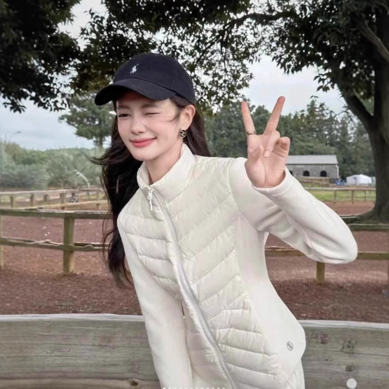 화이트 슬림 핏 다운 재킷 여성 겨울 2024 새로운 짧은 슬림 핏 내부 따뜻한 스포츠 요가 재킷