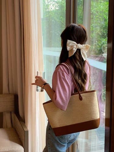 2024 Summer New Women's Bag Large Capacity Shoulder Underarm Tote Bag Fashion Retro Niche Straw Bag for Women