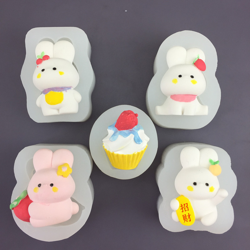 Strawberry Lucky Yoga Rabbit Silicone Mold Chocolate Ice Cream Car Incense Soap Decorative Mold