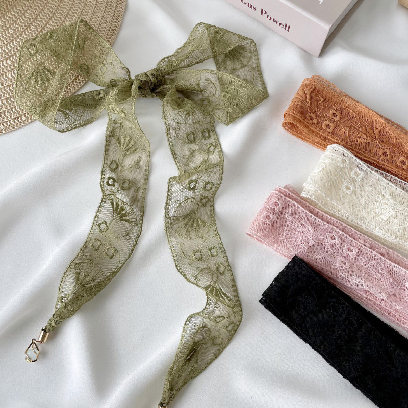Pequeña correa de cabello personalizada nueva flor de encaje coreano decoración bufandas pequeñas bufandas delgadas colgante largo seda