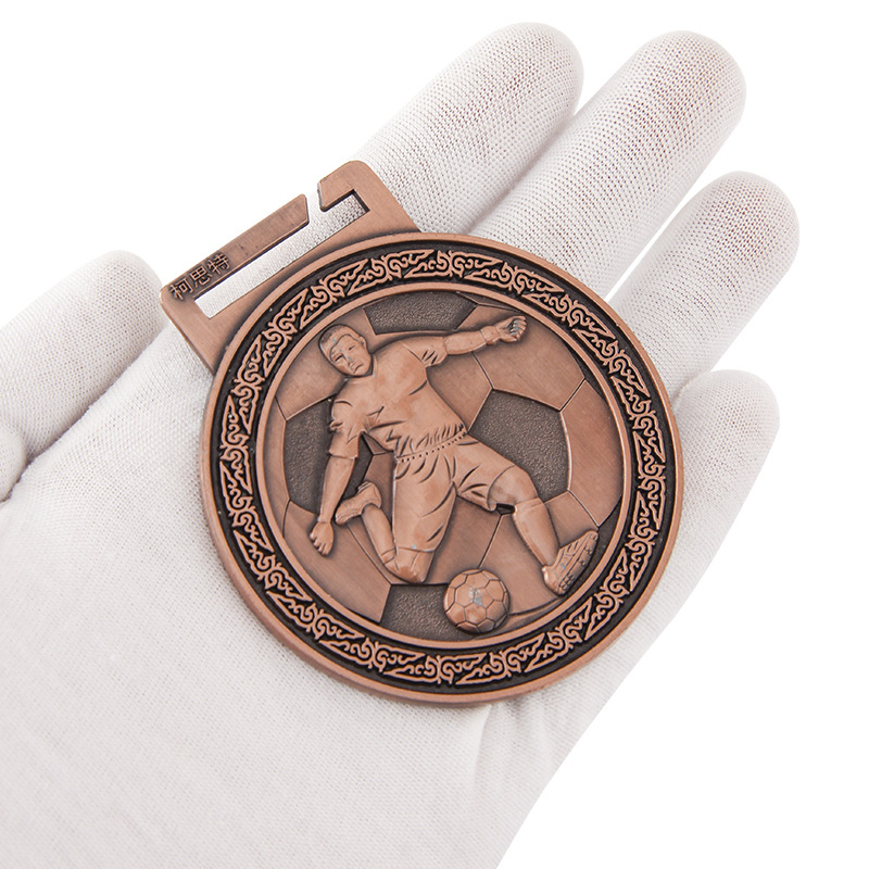 Fabricantes de metal cuello medalla de fútbol escuela medallas de premios al por mayor eventos deportivos medallas transfronterizas