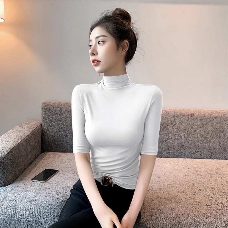 화이트 하프 터틀넥 7부소매