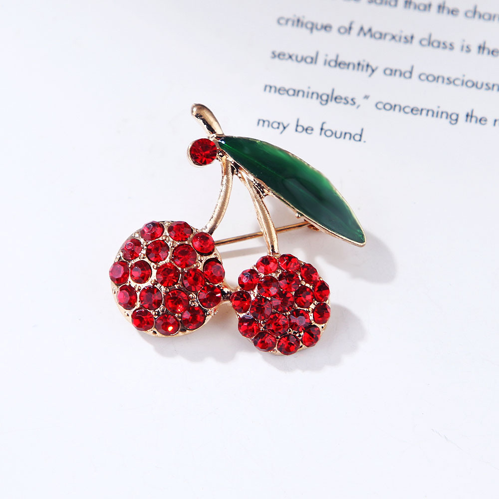 Kersen broche voor dames met strass blaadje mode speld_voghion.com