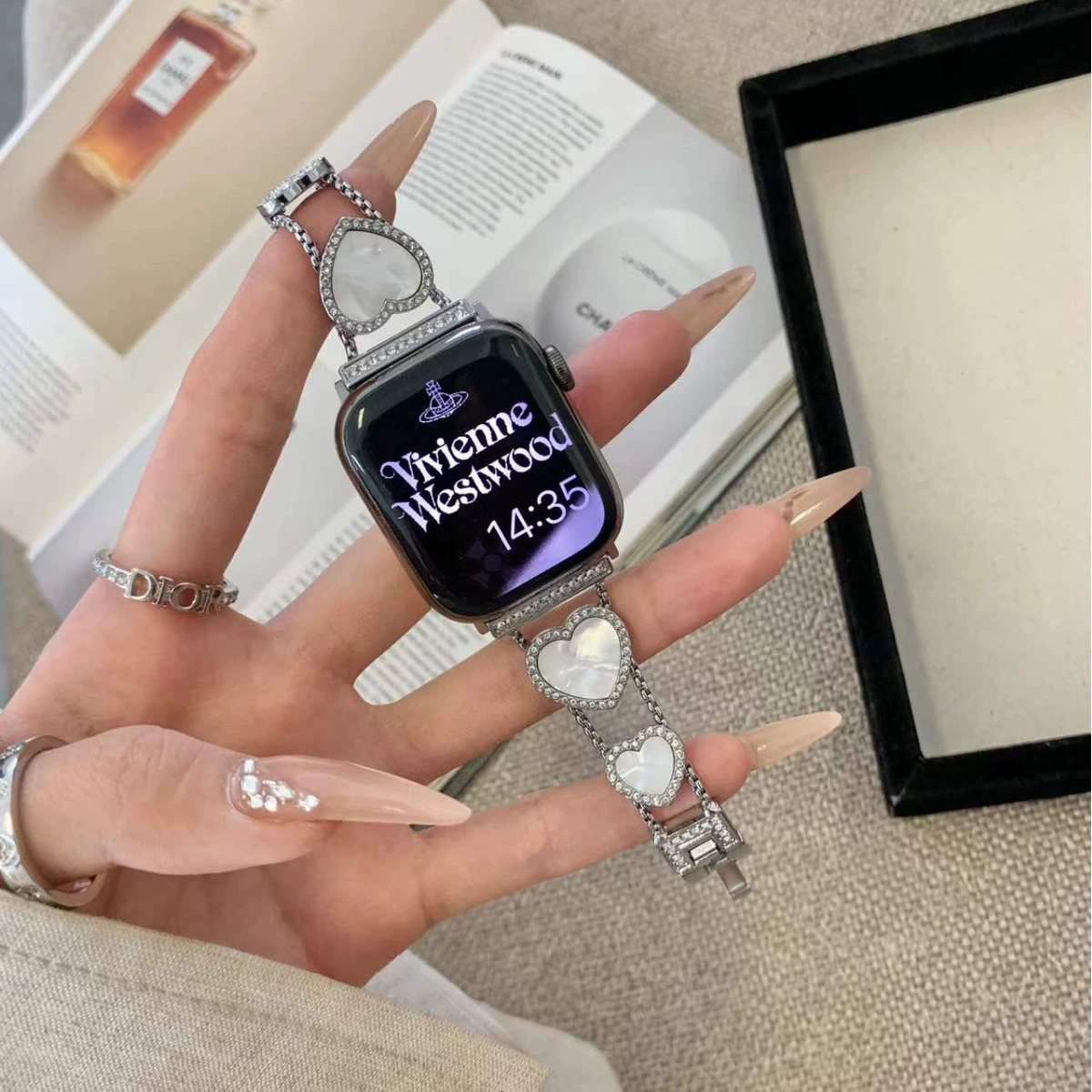 Подходит для ремешка Apple watch iwatch9 s10 маленький аромат любовь mother-of-pearl металлические applewatch8/SE