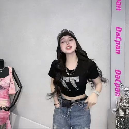 Big C Pan, the same style as the Internet celebrity, handsome and versatile waist bag, porous belt bag, no punching, small fragrant style chain bag, trendy