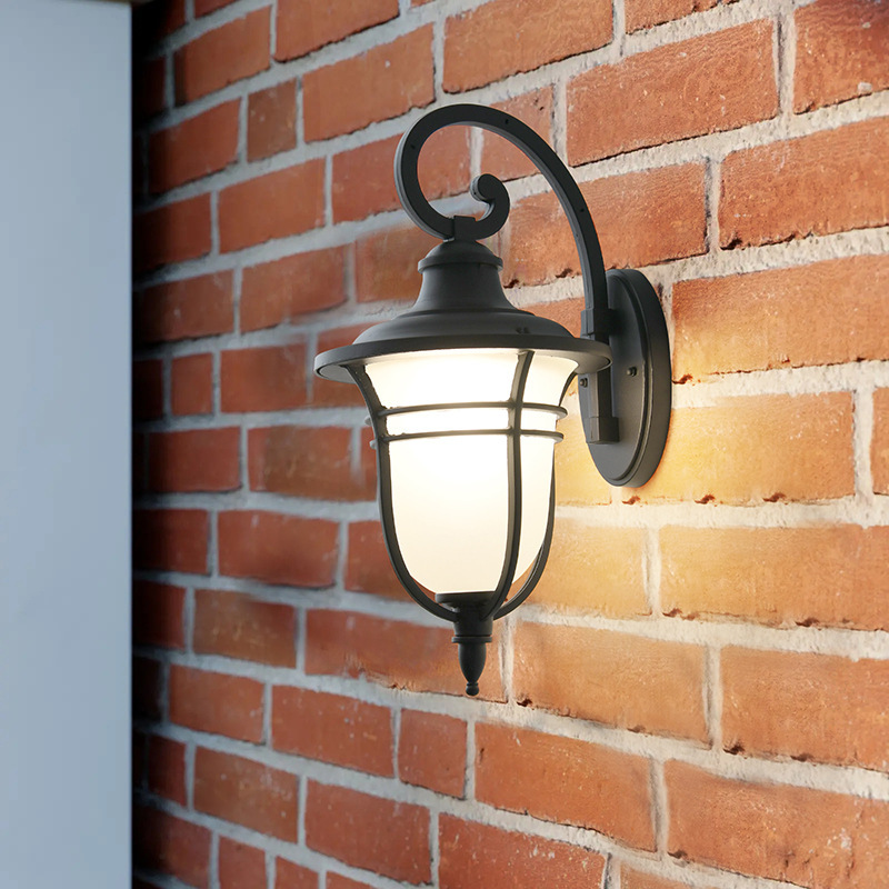 Simple Outdoor Waterproof Wall Lamp Die-Cast Aluminum Glass Lampshade Terrace Rooftop Outdoor Door Pavement Balcony Wall Lamp Simple Outdoor Waterproof Wall Lamp Die-Cast Aluminum Glass Lampshade Terrace Rooftop Outdoor Door Pavement Balcony Wall Lamp