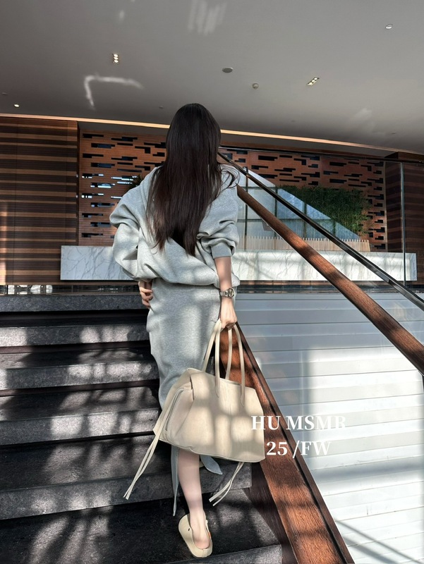 广州十三行HUMSMR冬季上新简约连帽纯色宽松加绒卫衣C1096|undefined