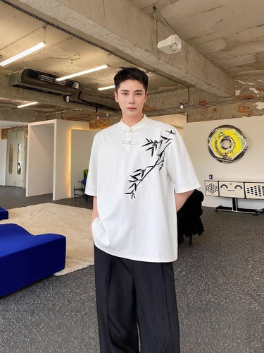Summer new Chinese style buckle short-sleeve T-shirt, male minority bamboo embroidery design, retro national style half-sleeve top
