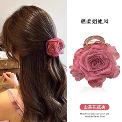 2025新型優しいツバキのヘアピンの後頭部の半分の髪の花を刺して女性の高級感のサメのクリップのカードをつかみます。