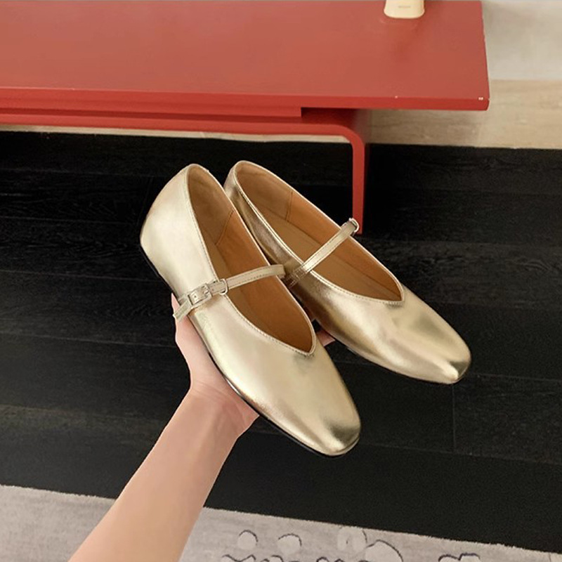 Grape Mom French Suave de una palabra con Baotou, boca baja, aumento de plata, Mary Jane, zapatos de mujer, zapatos de suela gruesa, mujer