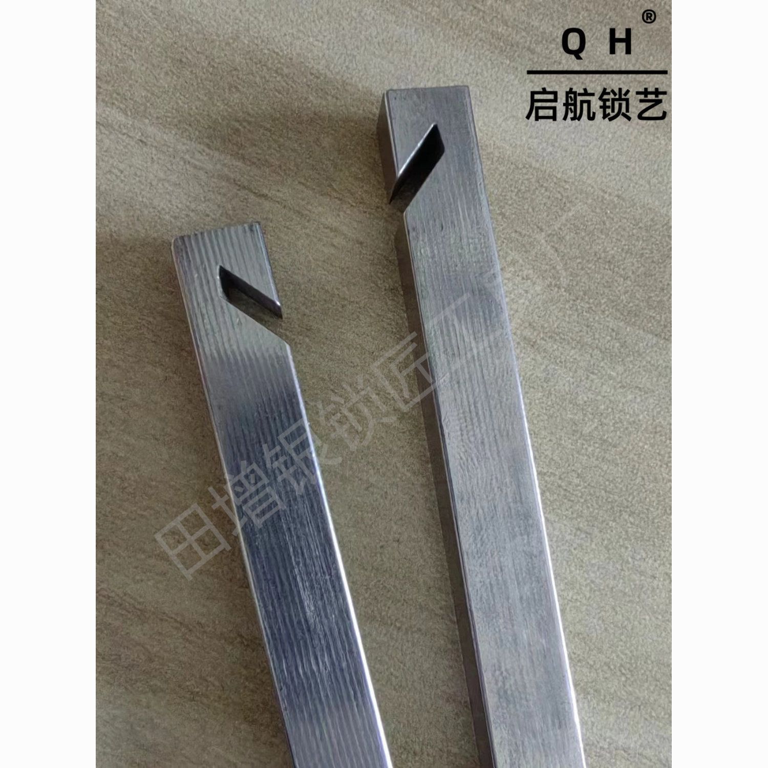 防盗门间隙调器门框边条折弯调节扳手调防盗门门缝隙