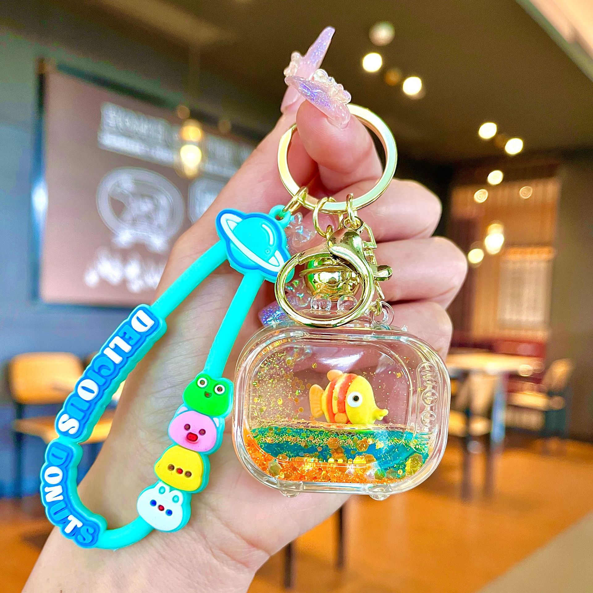 Nuevo llavero de dados luminosos con aceite, cuentas de burbujas, dados, colgantes de botella de arena de cristal, colgantes de bolsas al por mayor