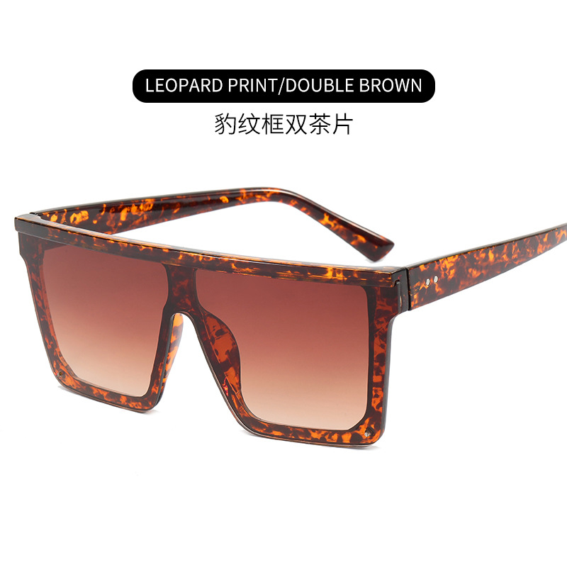 Leopard-framed double teas