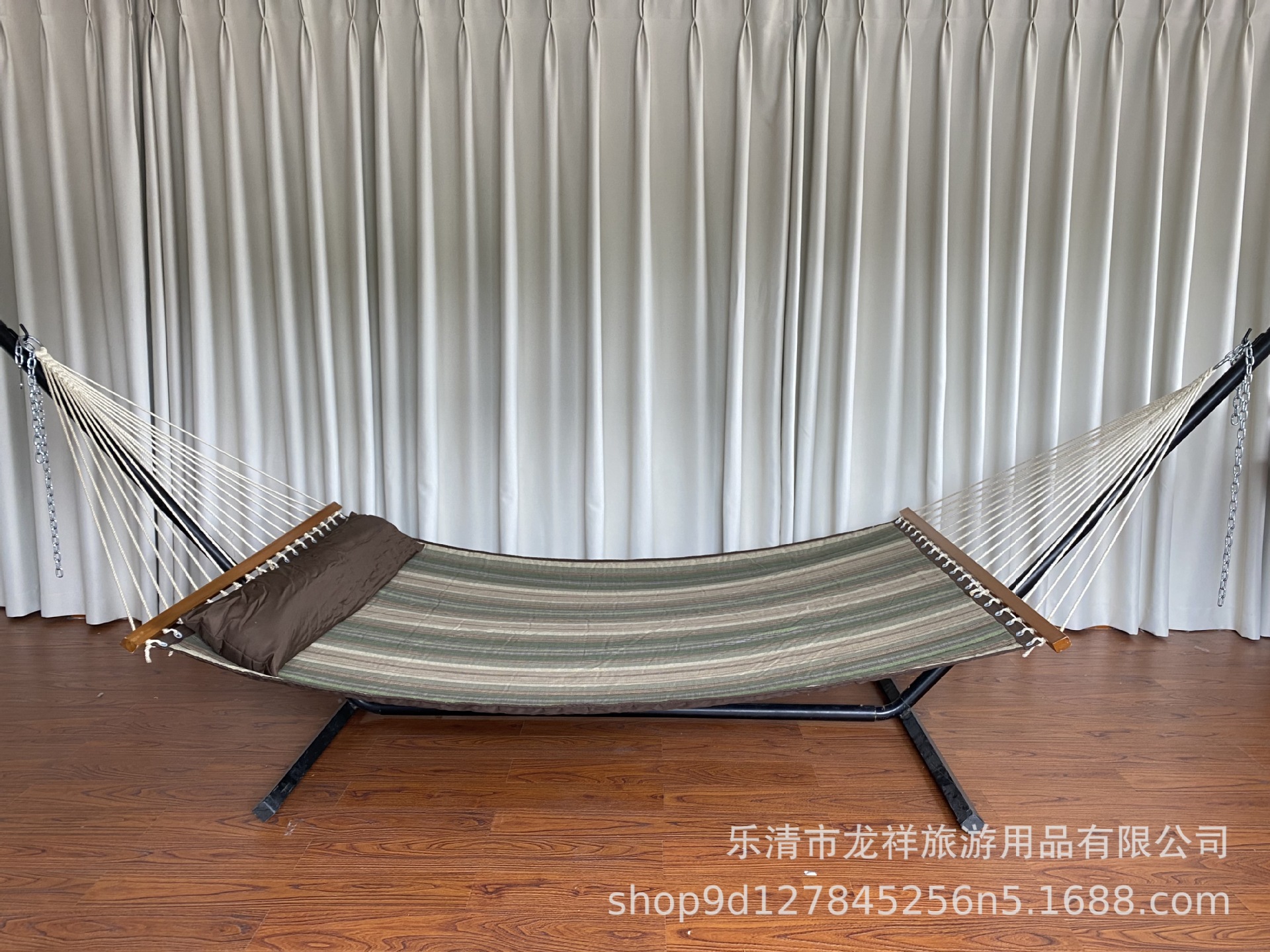 200*140cm 녹색, 갈색 및 노란색 밝은 줄무늬 베개 포함