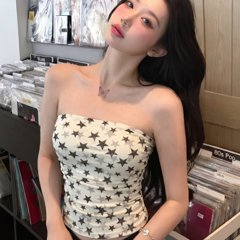 American-Style Star Print Tube Top Camisole for Women, Summer Slim-Fit, Pure Desire Style, Hot Girl Inner Wear or Outerwear Top American-Style Star Print Tube Top Camisole for Women, Summer Slim-Fit, Pure Desire Style, Hot Girl Inner Wear or Outerwear Top