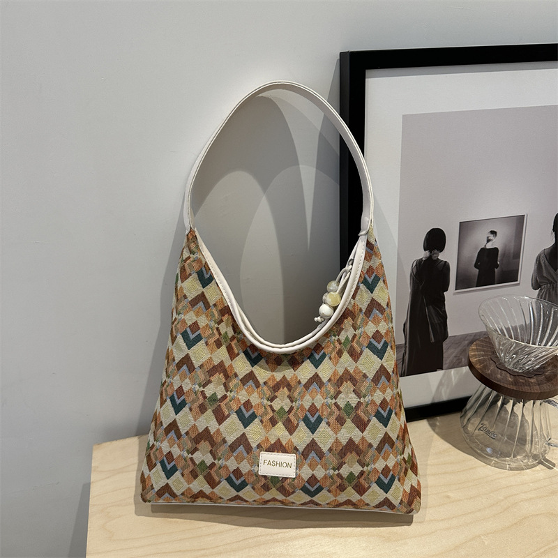 Bolsa de gran capacidad para mujeres 2024 nueva moda Zhongzhong Lingerie hombro brazo bolso de viaje casual