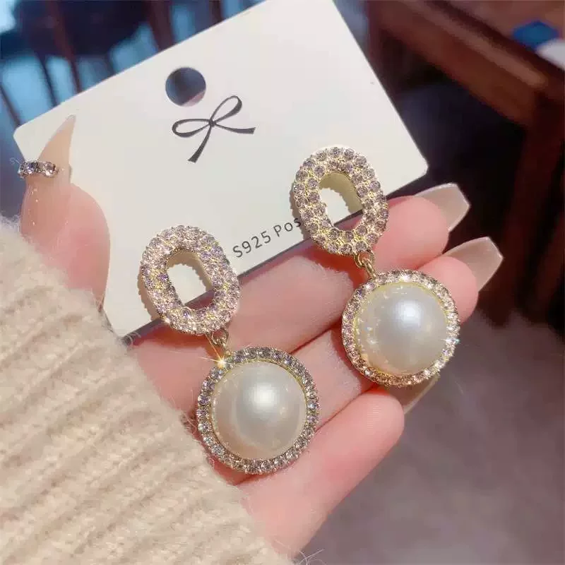 Серьги с жемчугом, элитная серебряная штифтовая застежка, французский стиль, популярный в сети, микро инкрустация, качественный стиль, лёгкая роскошь, серебро 925 пробы