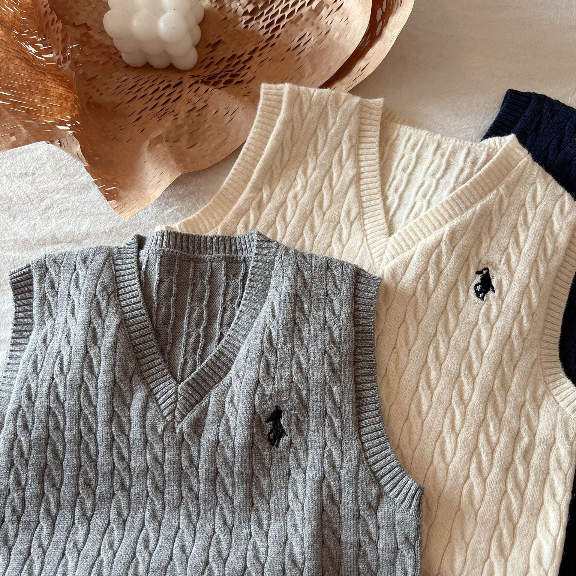 Children's autumn sweater, woolen vest for men and women, western style 2