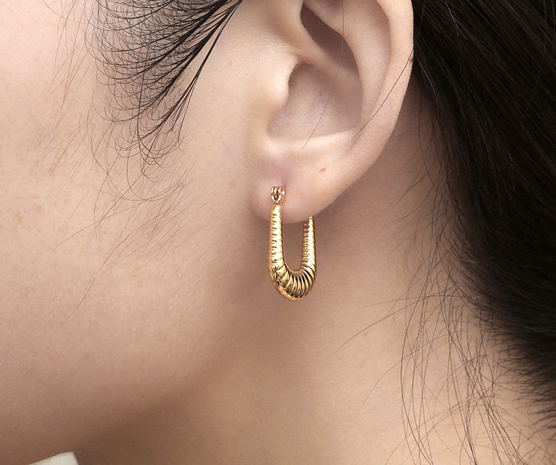 Fashion U Shape Titanium Steel Plating Earrings 1 Piece