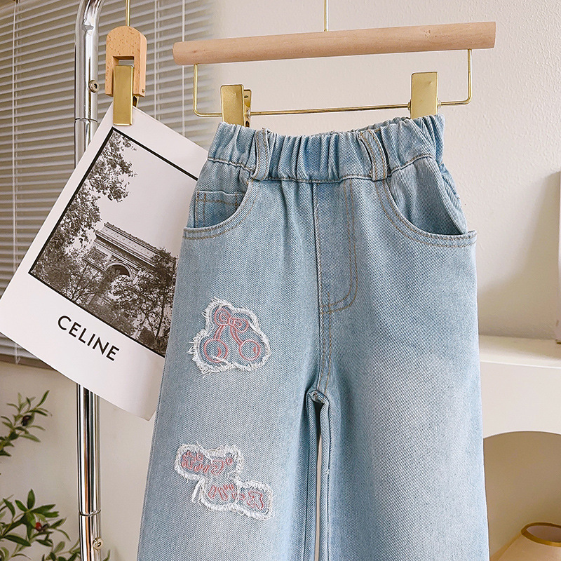 Trendy Wide-Leg Pants
