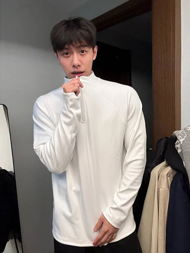 Gray oscuro medio cremallera camiseta de terciopelo para hombres otoño y invierno estilo americano cuello vertical con entrenamiento físico camiseta de manga larga