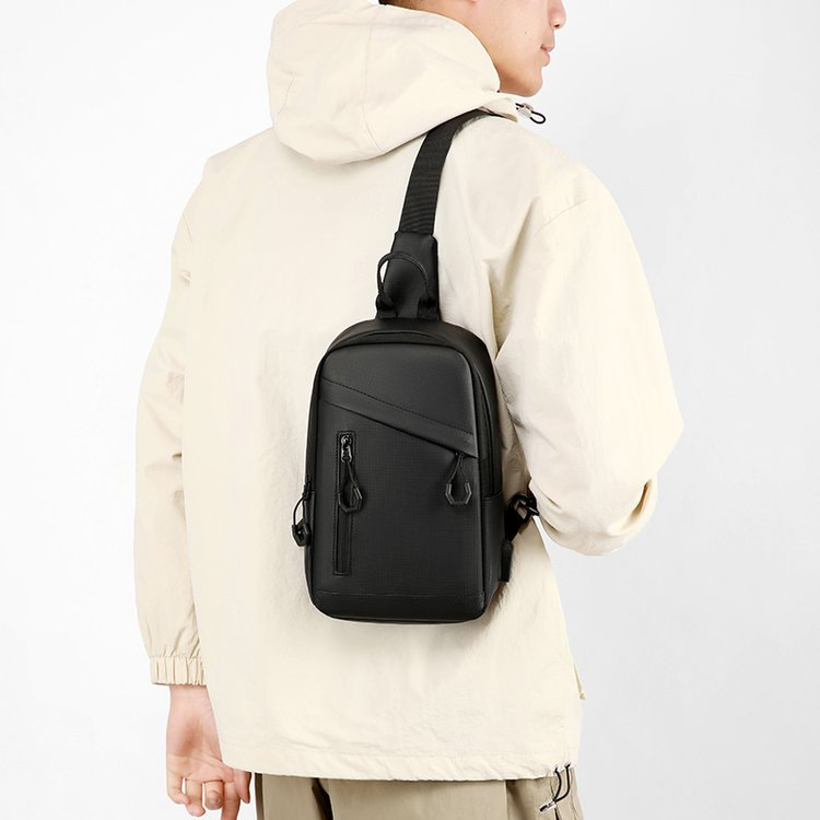 Waterproof Chest Bag For Men Lightweight Crossbody Shoulder Pack_voghion.com