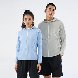 运动T恤;运动裤;运动外套