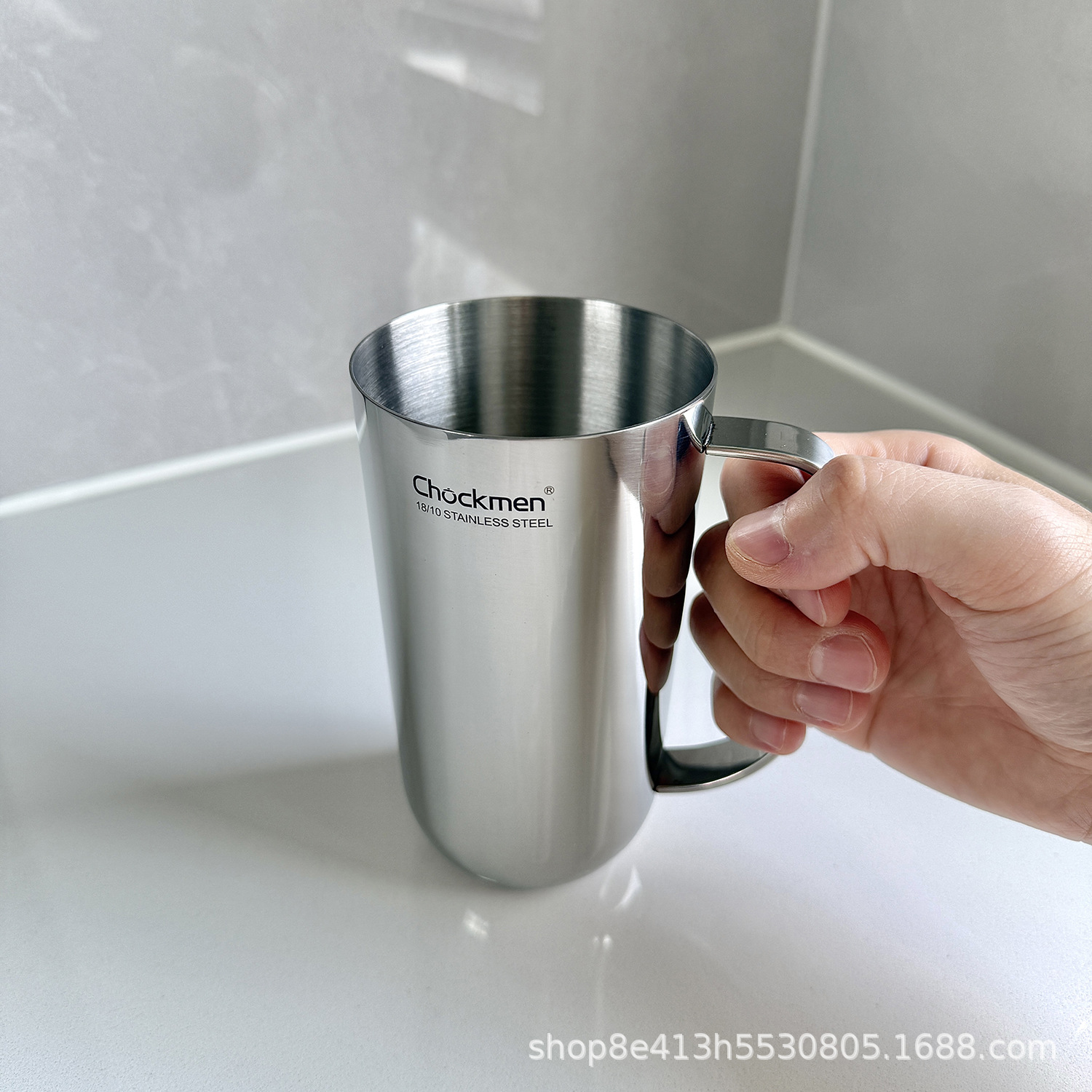 Chockmen Zhuo Deming 18/10 Taza de cerveza de acero inoxidable Taza para beber con asa Taza de leche de mano Gran capacidad