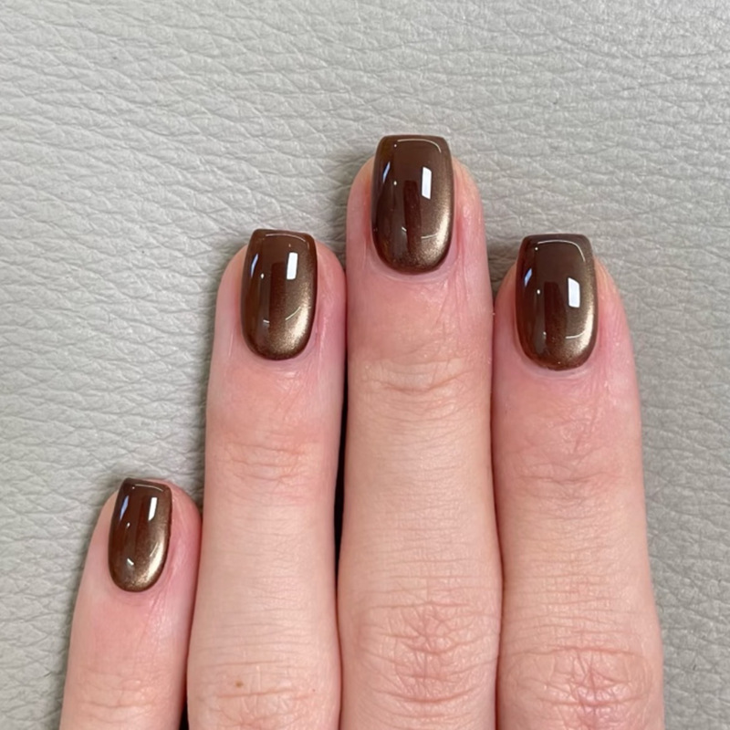Autumn and Winter Brown Cat-Eye Flash Wearable Manicure Short Square Nails Simple Hot-Selling Whitening Nail Pieces Fake Nails