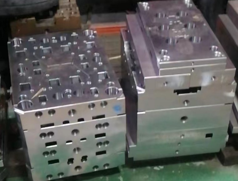 ˫ɫģ�� ��ɫģ�� �Ǳ�ģ�� ȫ�ӹ�ģ�� ģ��3-8�콻��