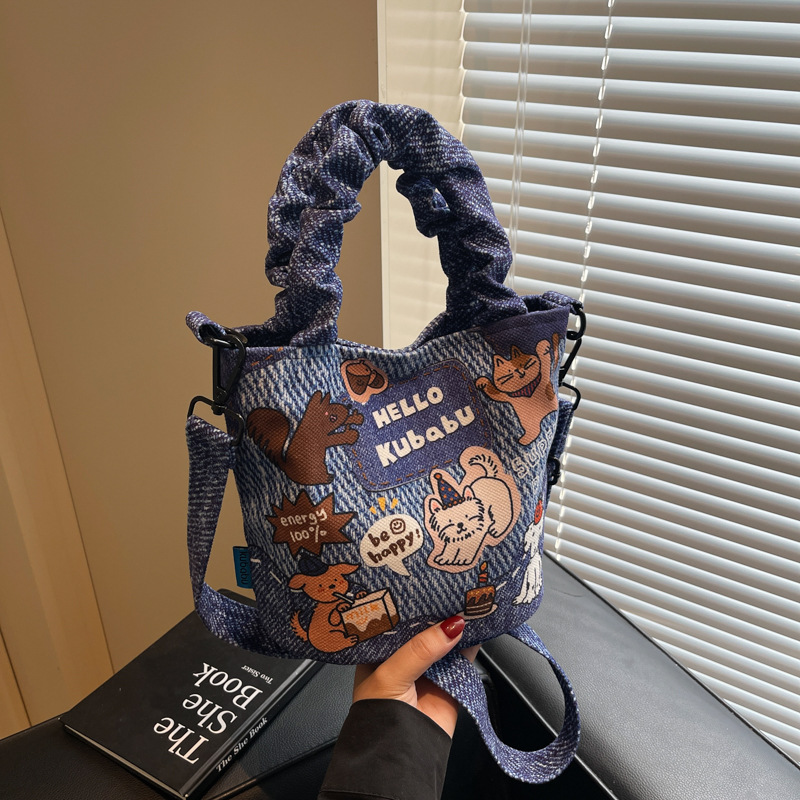 trend fashionable capacious one-shoulder bag