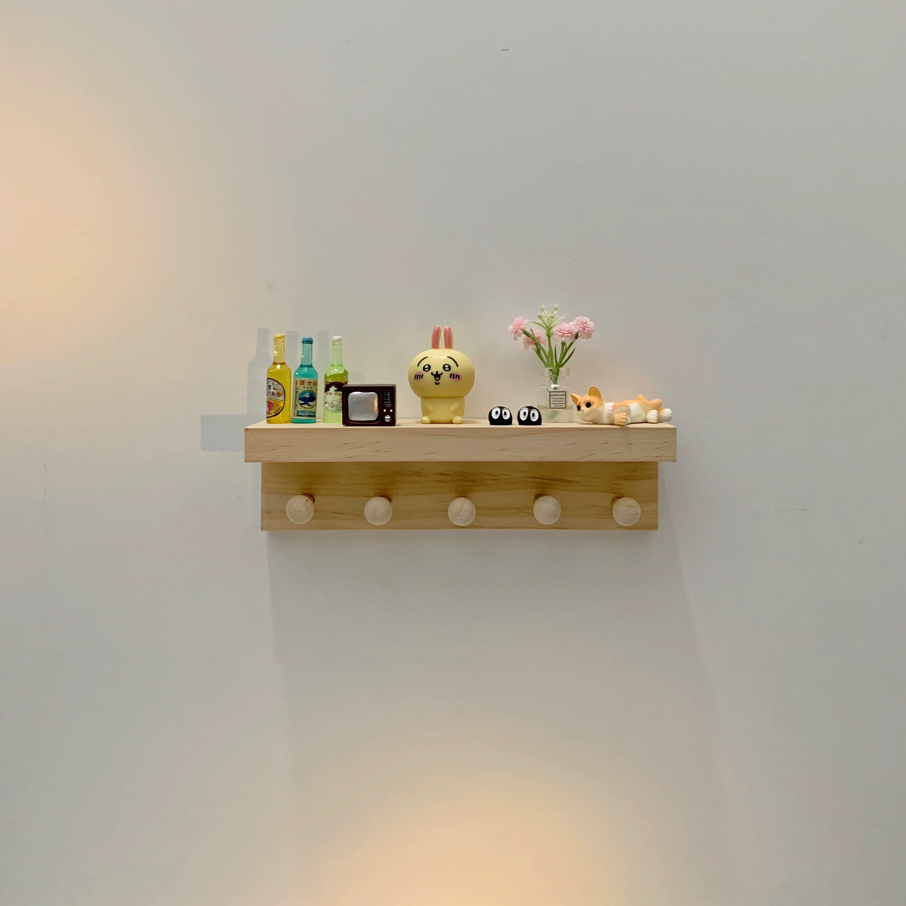 Creative entrance porch hook, key hook, solid wood wall-mounted storage rack, modern simple ornaments decoration