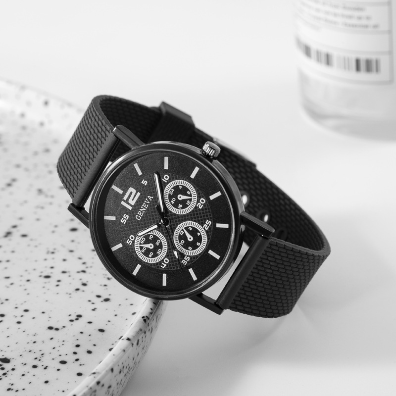 Product 2021 New Rubber Mesh Band Three Eyes Men's Sports Business Quartz Watch Mixed Batch_voghion.com