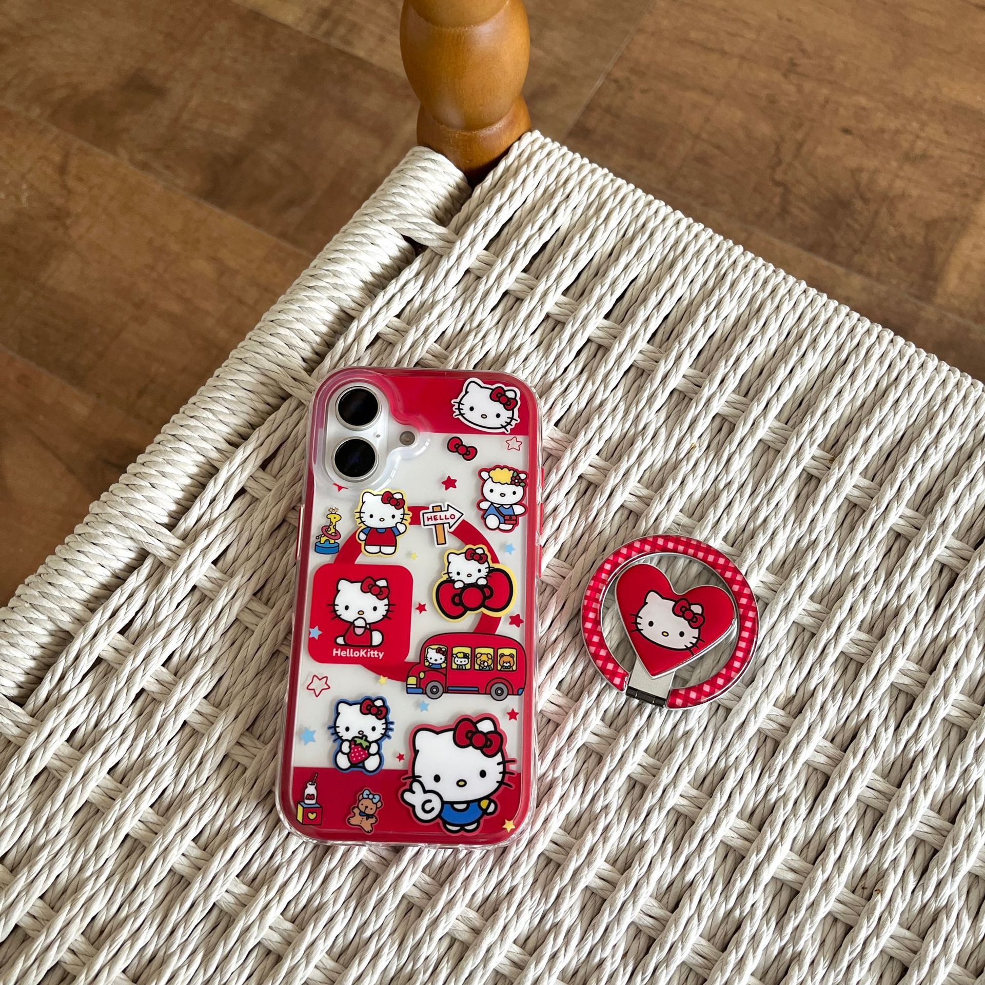 Dibujos animados lindo patrón de cuadrícula rojo amor KT gato para Apple 16ProMax funda para teléfono móvil 15Pro atracción magnética 14/13 nuevo