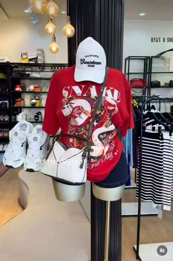 빨간색 1