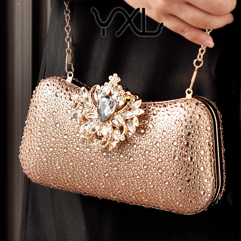 2025 bolsas de cena de diamante de lujo europeas y americanas vestidos de fiesta bolsas de mano de mujeres nobles cheongsam bolsas de fiesta de mujeres
