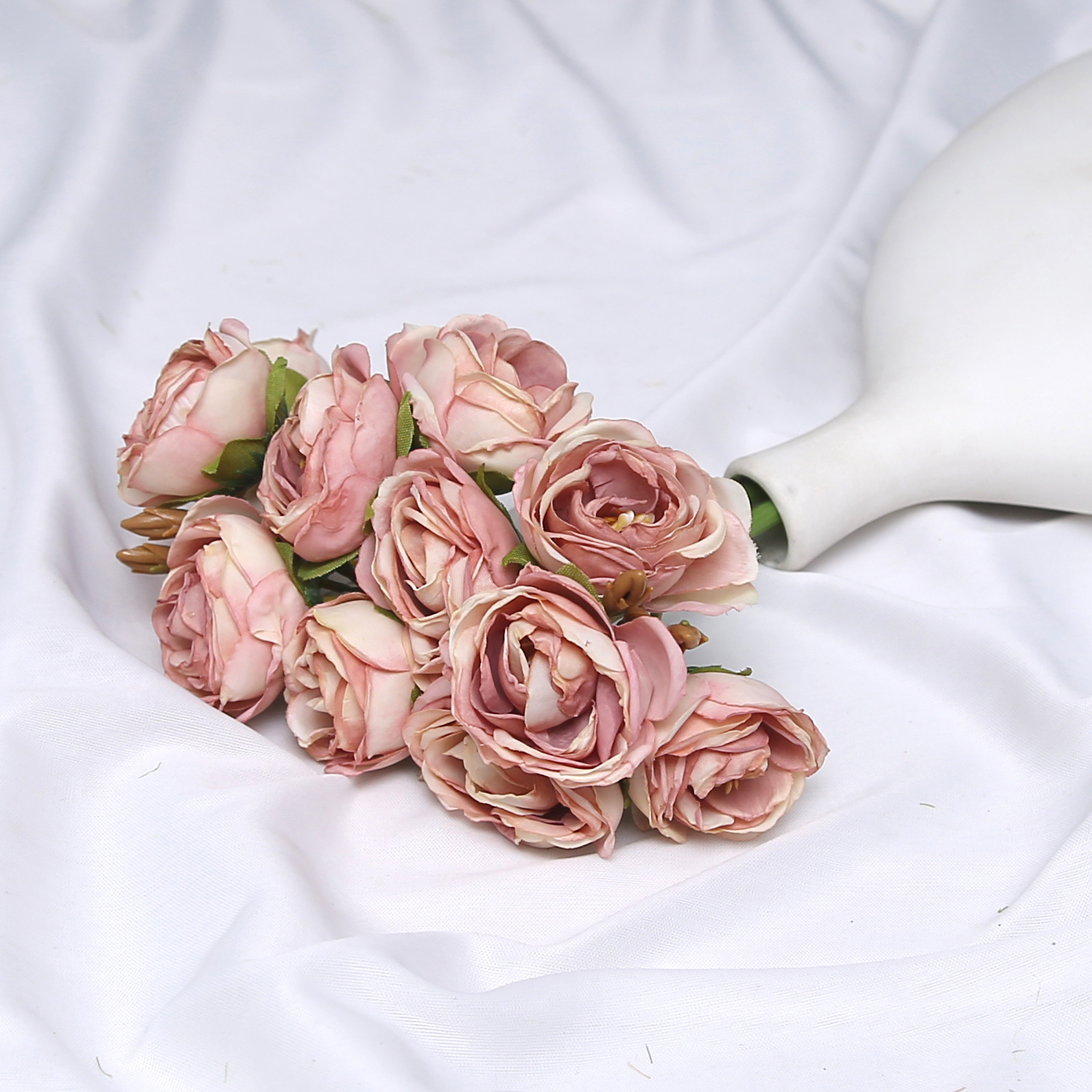 Flores de simulación transfronteriza retro rosas horneadas mano mano de alto nivel ramo de flores decoración de bodas arte de rosas