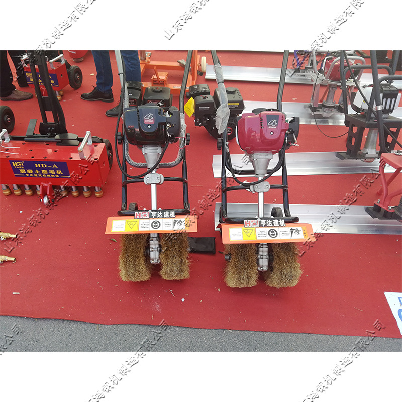 钢结构屋顶翻新机 钢结构楼板生锈打磨机 汽油动力彩钢瓦除锈机