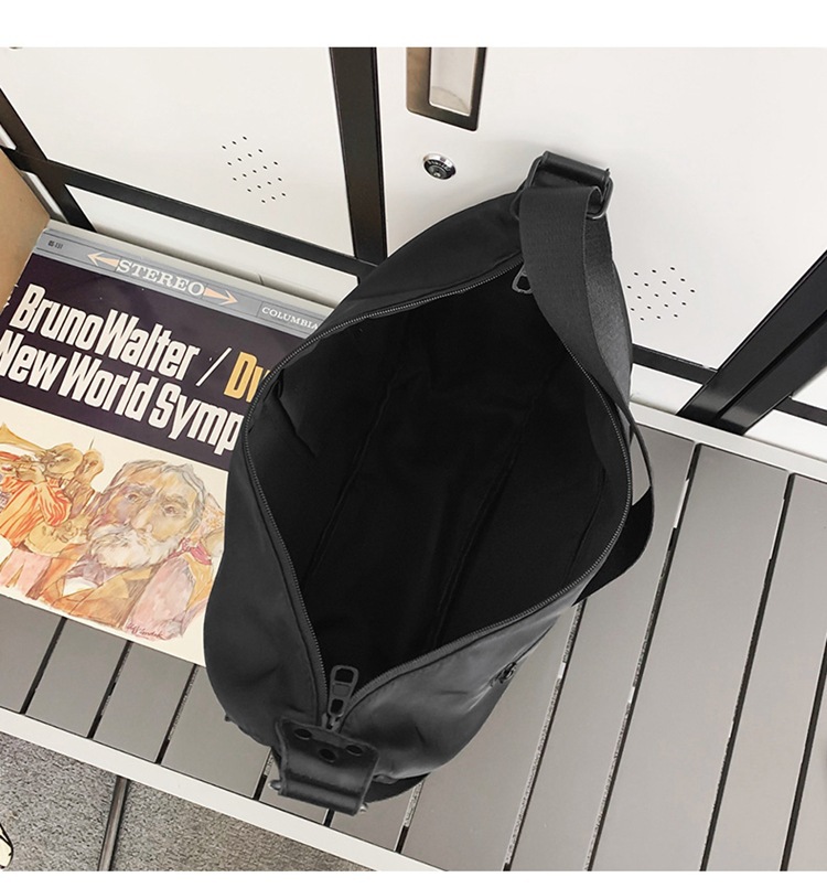 ins Simple nylon fabric crossbody bag for women 2023 new Korean style fashionable single-shoulder dumpling bag for students, trendy single-shoulder bag undefined
